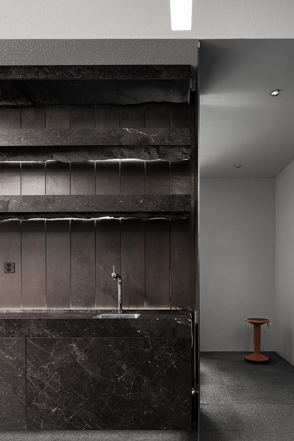 极简工业风办公室设计,200-300平米办公室工业风设计