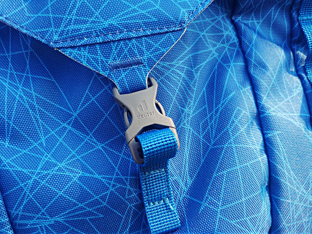 保护脊柱，健康成长：多特（Deuter）Ypsilon优习护脊中学生书包