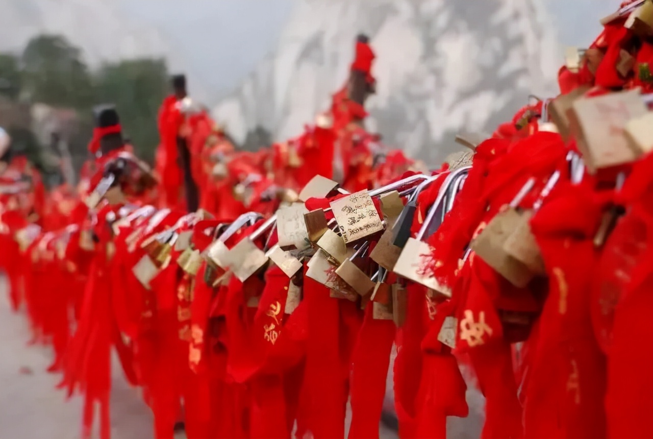 同心锁锁住了自己,同心锁长相守