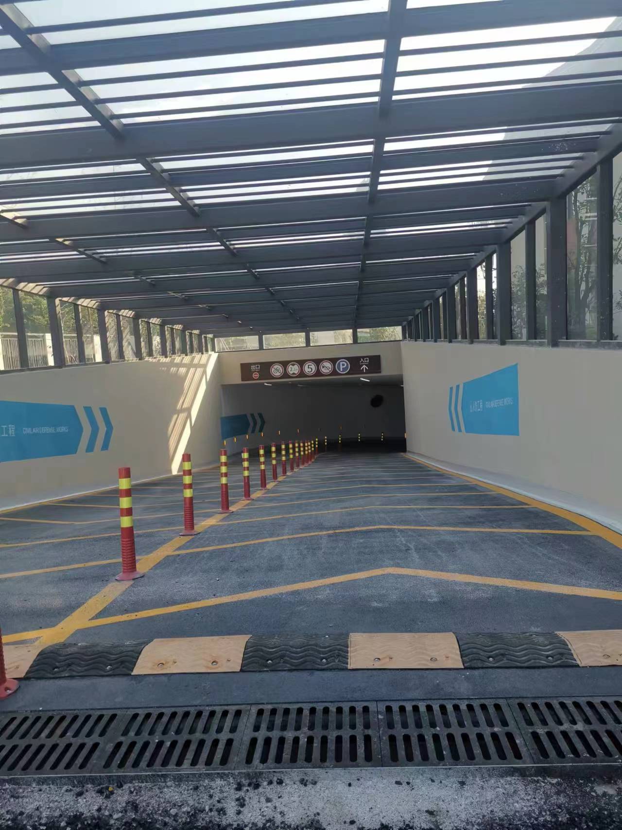 道路交通标志厂家,标牌厂家联系方式