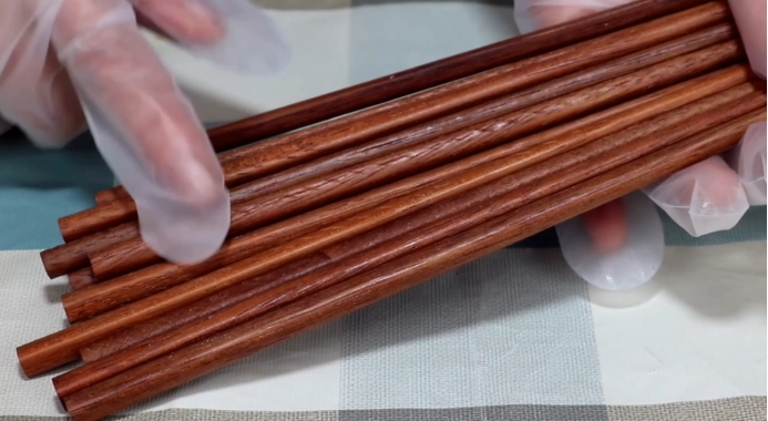 用发霉的一次性筷子会怎么样,用了发霉的筷子怎么办