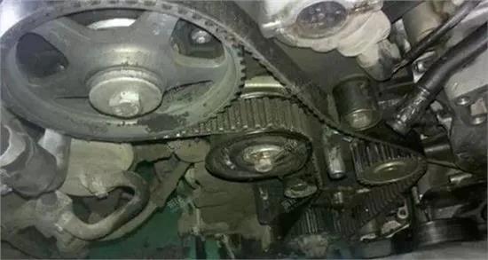 正时皮带故障前兆有什么表现,正时皮带出现问题有啥前兆