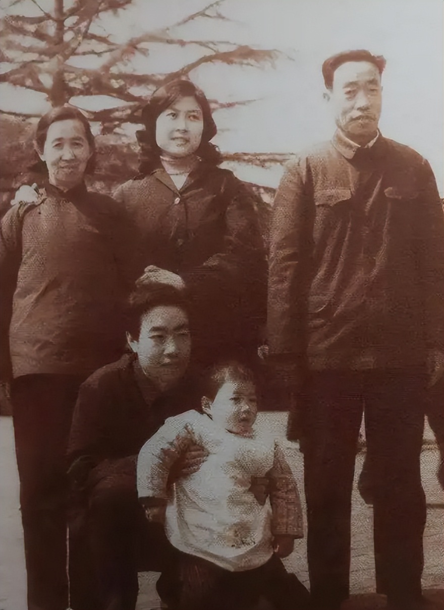 贾平凹人生自述,贾平凹一字千金