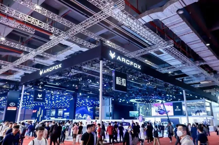 极狐阿尔法s森林什么级别,极狐阿尔法ss森林版怎么选