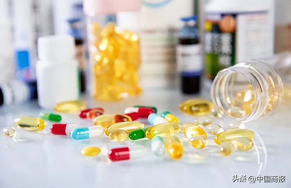 首个国产新冠特效药获批引争议,国产新冠特效药传出重大喜讯