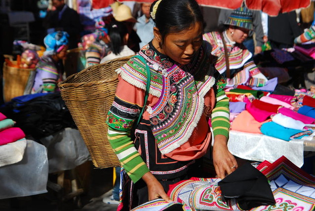 民族特色文化的发展趋势,56个民族里面文化最齐全的有哪些