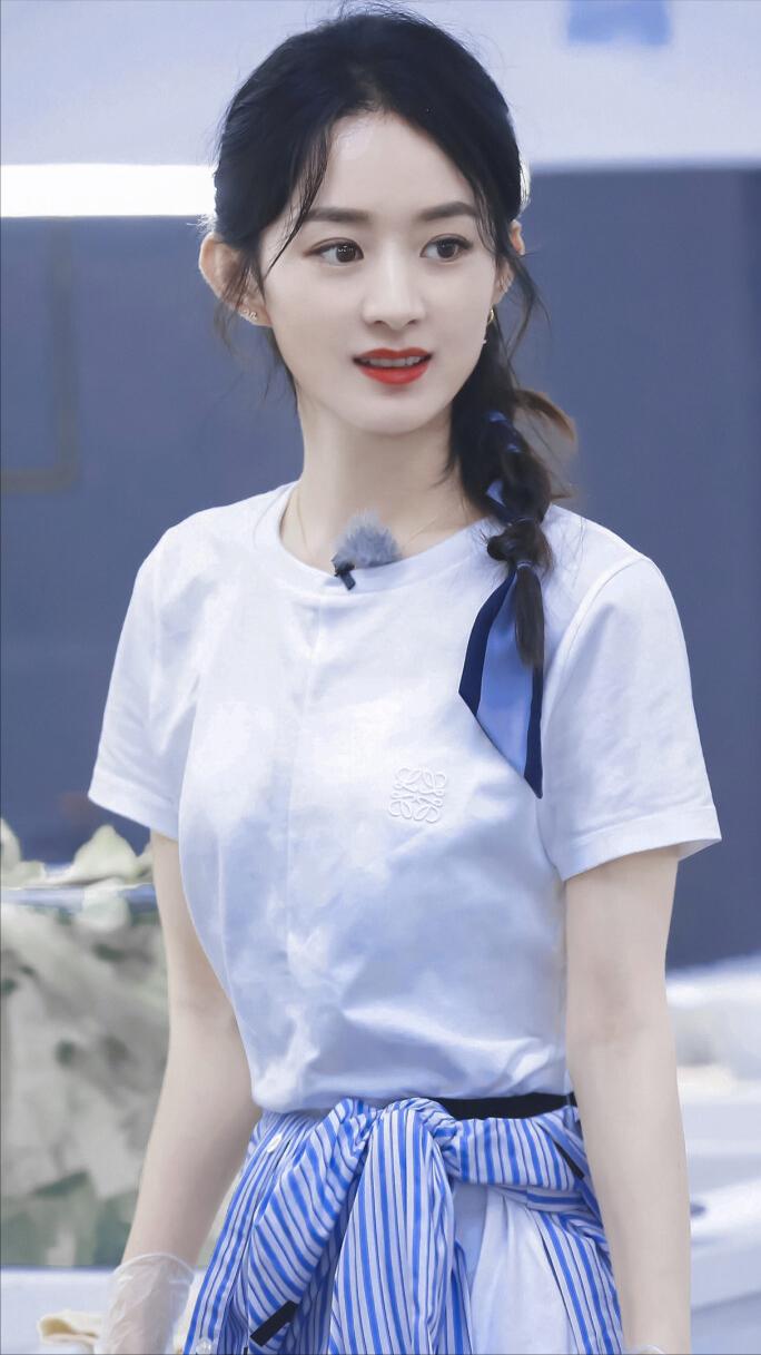 女明星扮嫩图片大全,扮嫩女明星年轻时