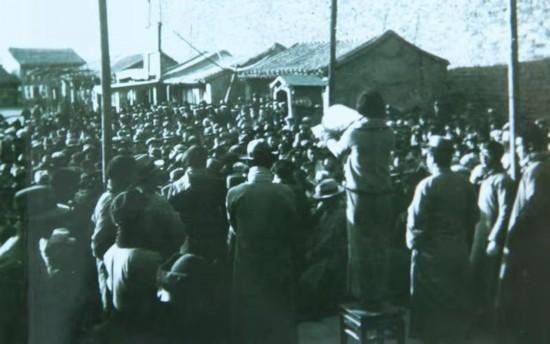 杨骚：热爱祖国的多情歌手，被一场无果之恋涂抹得面目全非