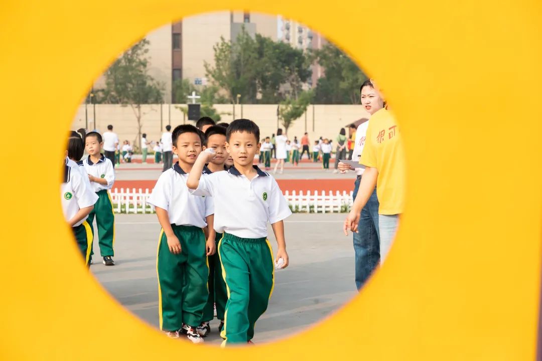 喜迎二十大奋进新征程开启新时代,房山首师大育新学校