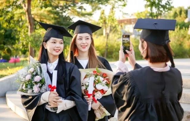 2023年考生是选学校还是选专业好,2023年大学报专业注意事项