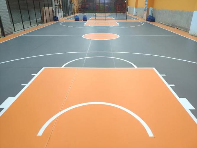 篮球场塑胶拼装地板,篮球场运动地板安装方法