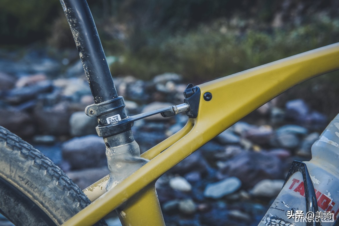 快乐重型“瓜”闪电全新DivergeSTR全地形公路车评测