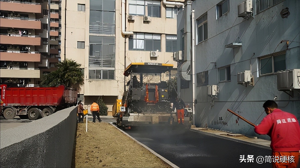 印度塑料垃圾造公路,印度用垃圾修路