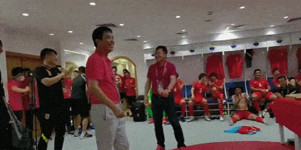 抓了一个“码头工人”足协主席，中国足球就有希望了？