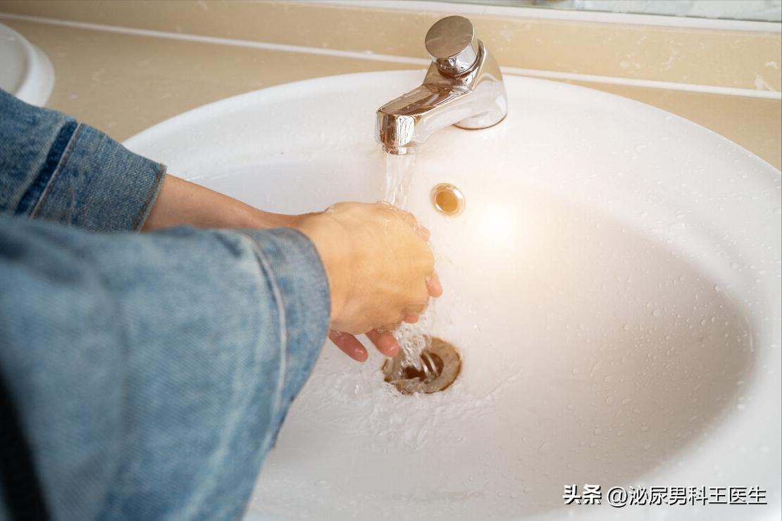 阴虱是什么？为什么现在很多人得阴虱？医生：离不开3个传播途径