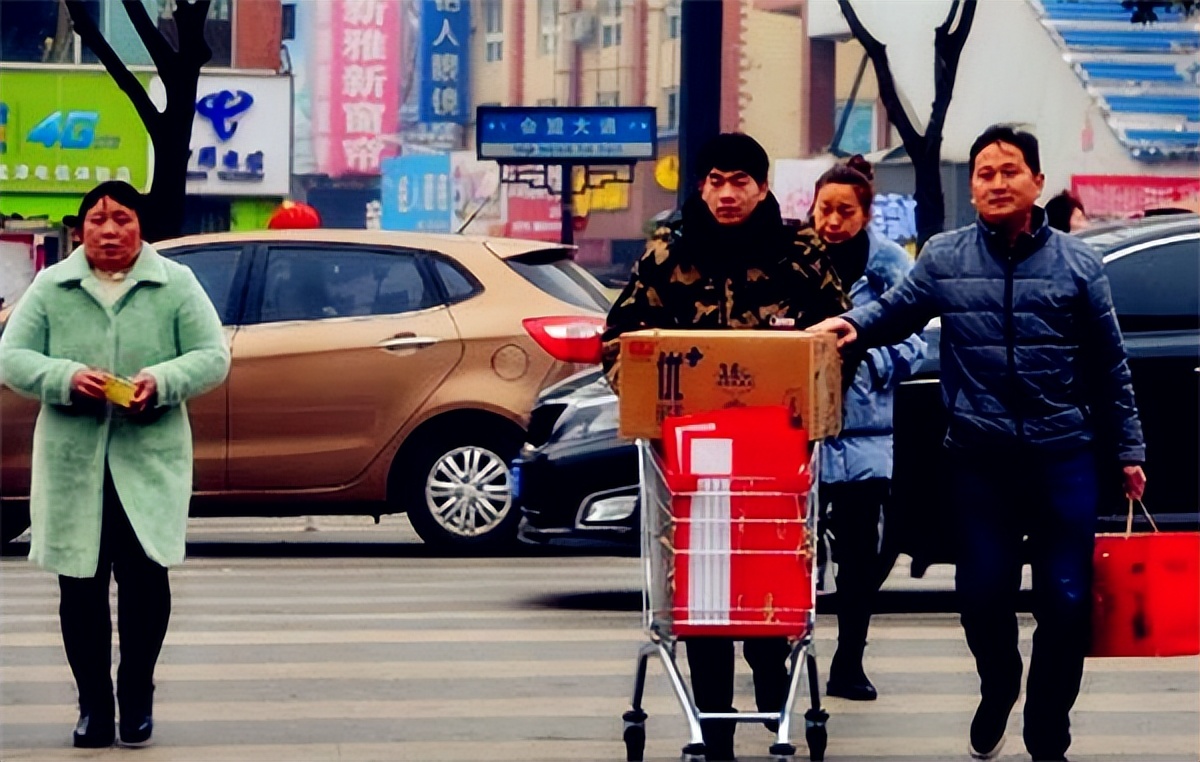 当年走亲戚的真实经历,记录真实生活回老家走亲戚