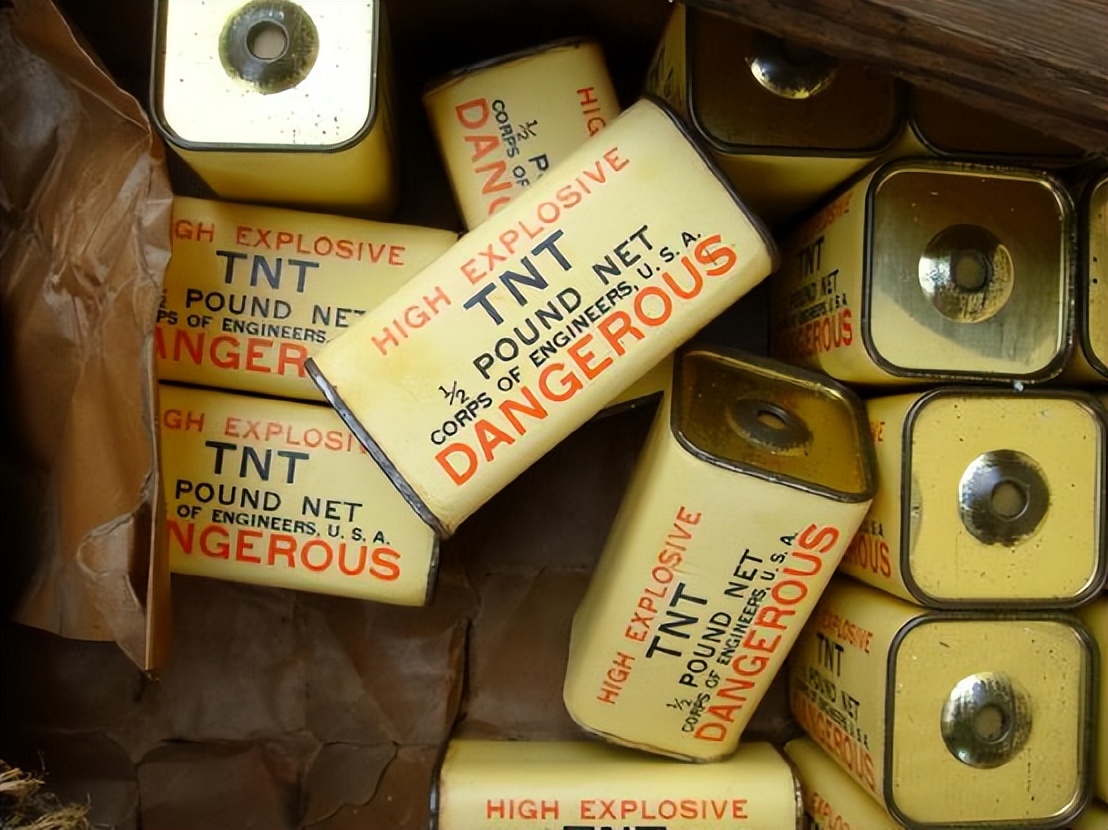 美国负责吹牛,中国负责实现?中国装备4代*药炸**,美国人酸了