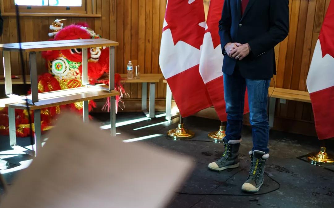 特鲁多个人图片,特鲁多贺新年