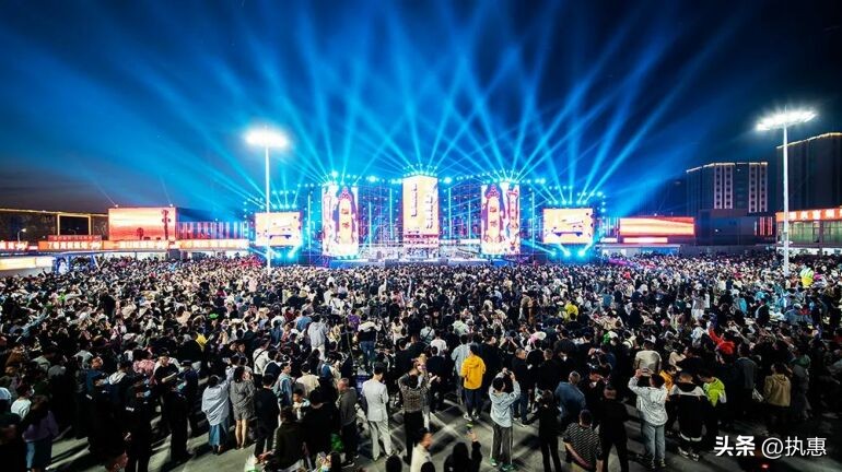 旅游井喷式发展,旅游经济全面爆发