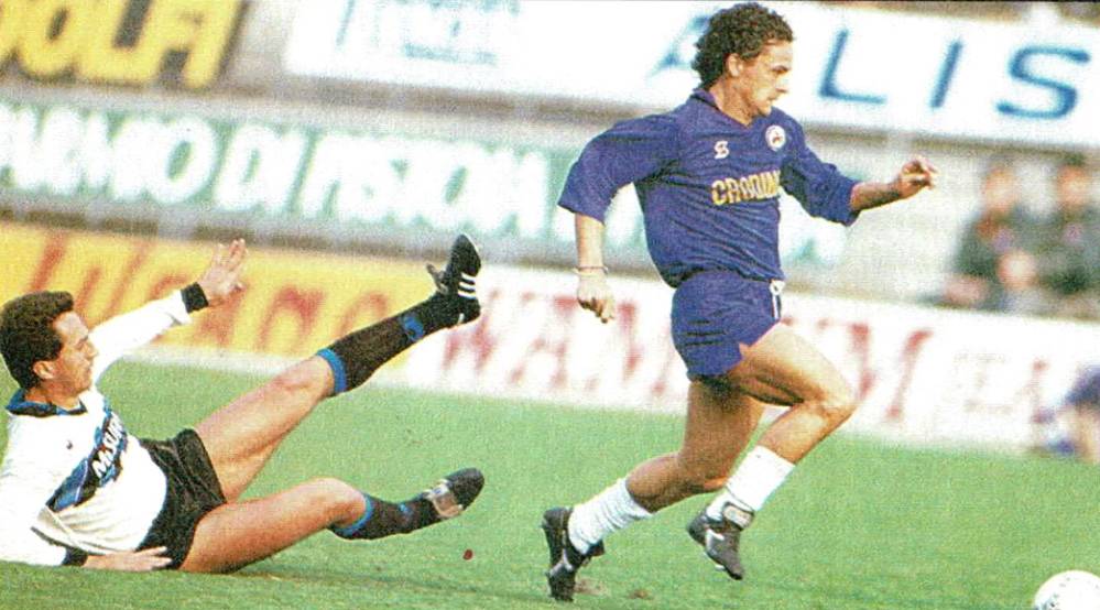 80后球迷心中的球星,老球员巴乔年轻的样子