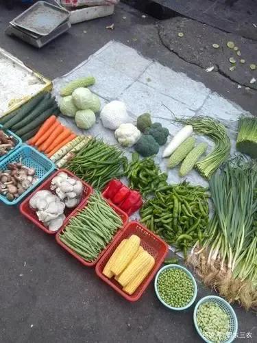 土豪摆摊真正摆地摊受影响了吗,摆地摊怎么做到一个月能挣上百万