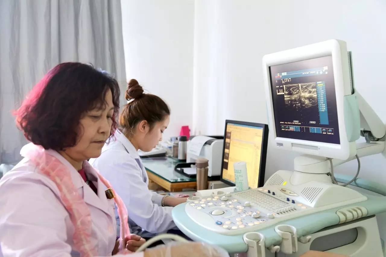 裤子脱了张开腿！盘点那些医院里的女性检查，一个比一个让人尴尬