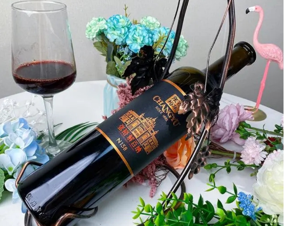 买红酒的盖子,红酒是铁瓶盖还是软木塞的好