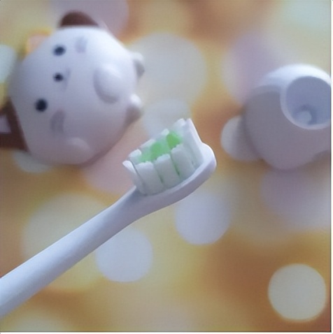 艾优和飞利浦儿童电动牙刷测评,飞利浦和usmile儿童电动牙刷测评
