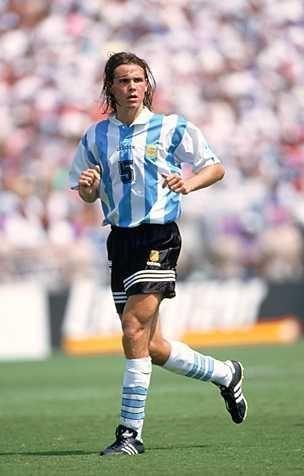 2017足坛十大年轻中场,足坛十大中场大师里瓦尔多