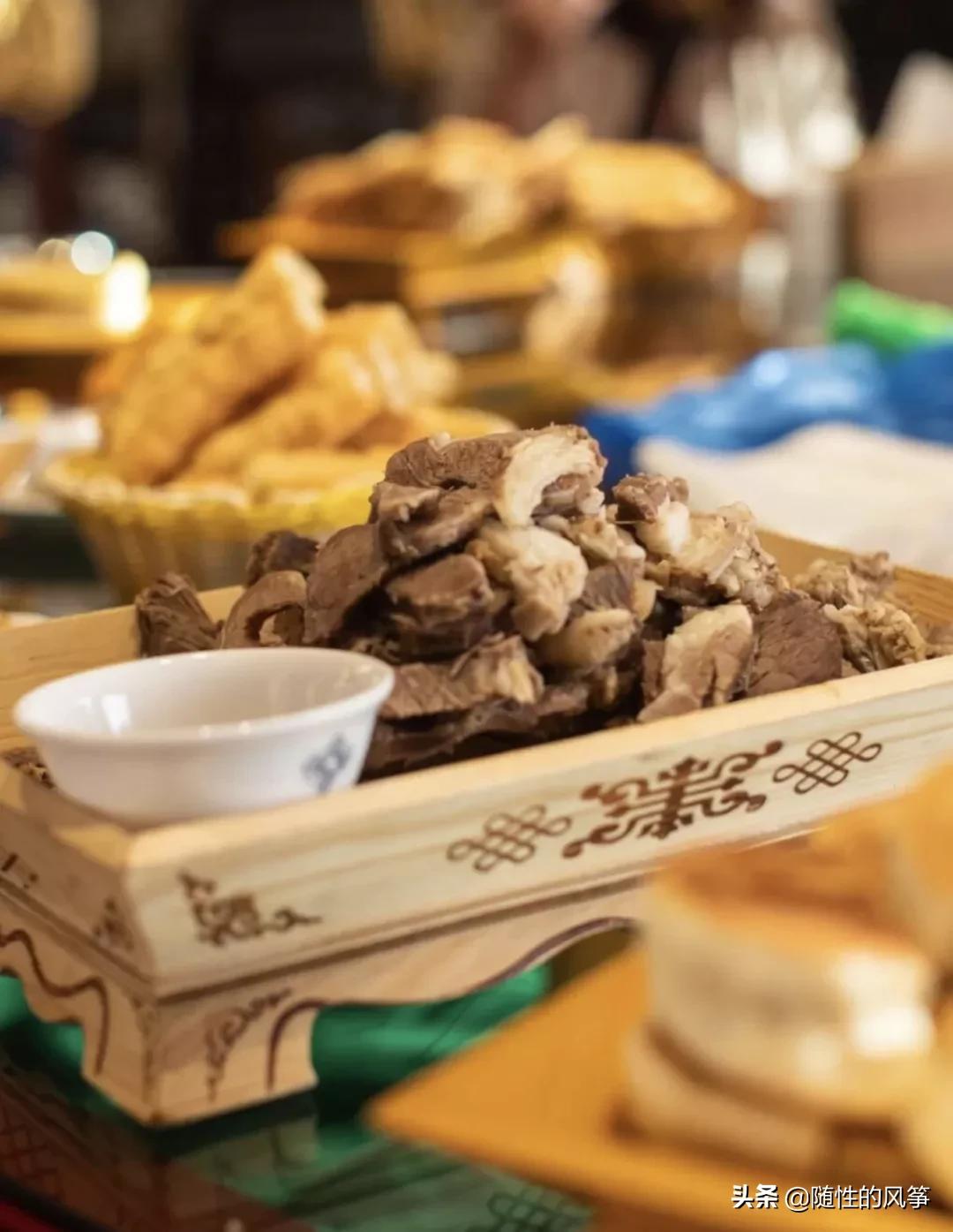 哪一种羊肉比较好吃呢,哪的羊肉最好而且不膻