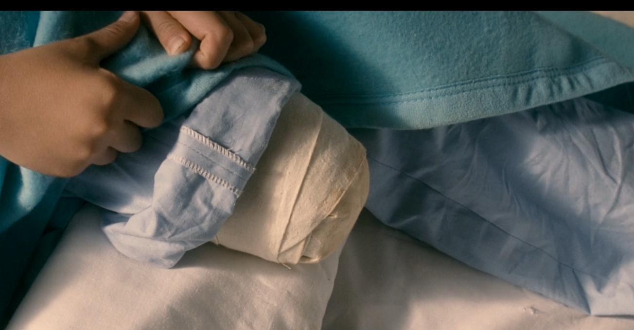 男孩为了救爷爷卖冰棒,男孩为救爷爷卖冰棒电影解说