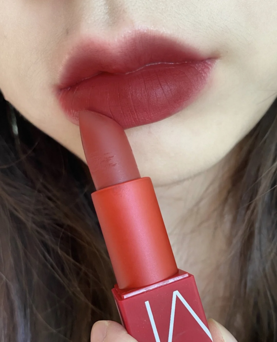 显白有气场的大牌口红,气场口红推荐色号