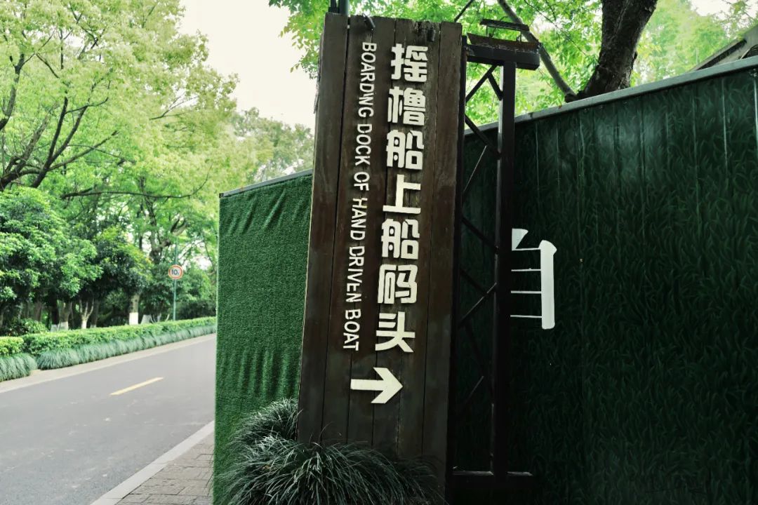 春天的潺潺溪水,春天的顶流