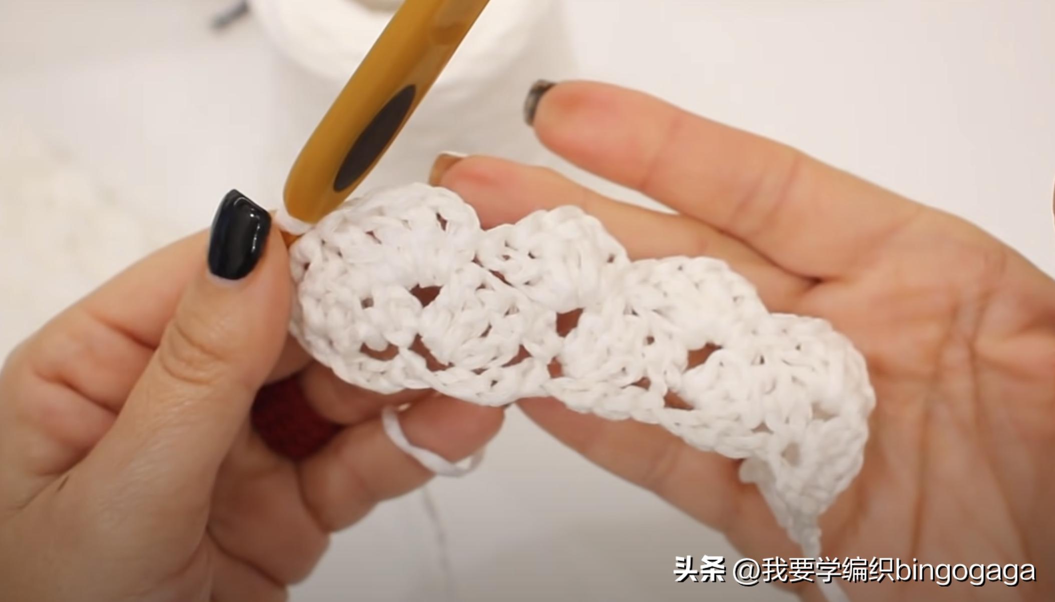 怎样钩夏季黑色短袖t恤衫,夏季钩针镂空短袖教程