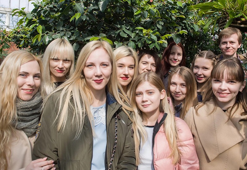 白俄罗斯真实视频,白俄罗斯和俄罗斯是同一个国家吗