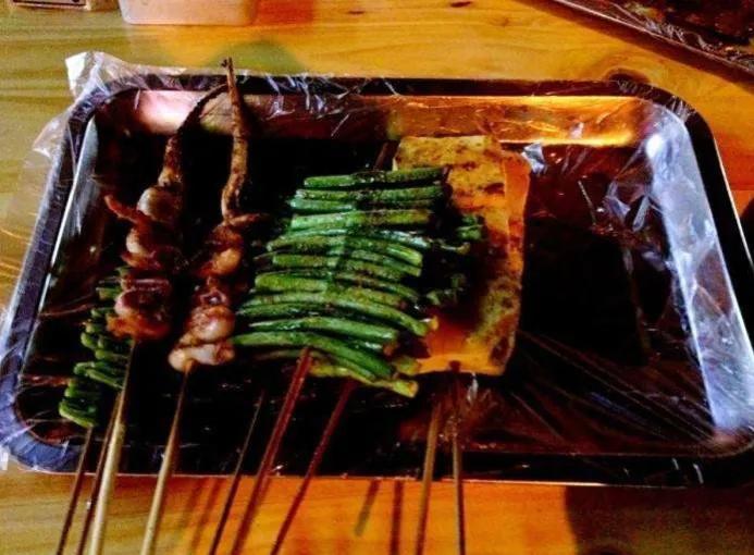 刚刚,我把月入2万元的烧烤店关掉了:表面风光,辛酸自己知道