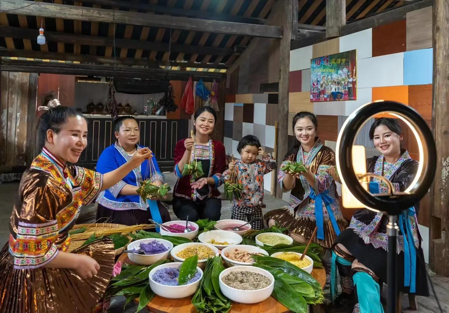 贵州姑娘90后创业,广西90后女生创业