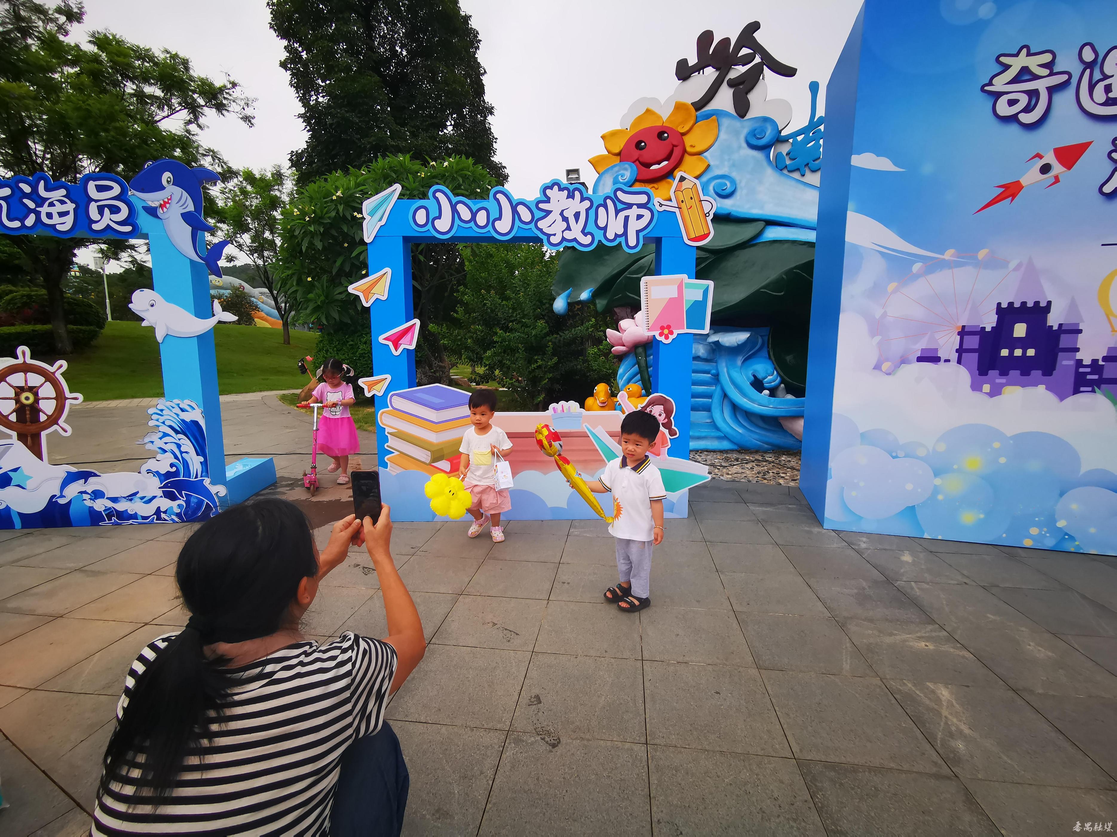 幼儿园六一科学实验表演活动,幼儿园趣味科学小实验彩虹桥