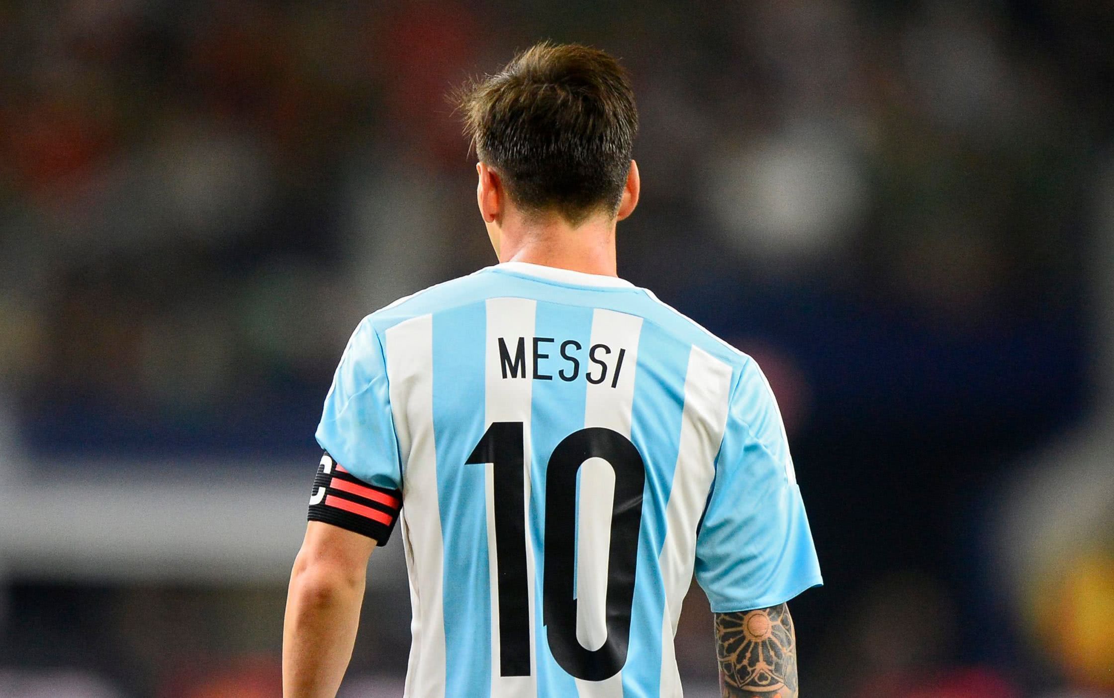 球迷怒斥球员有啥后果,球迷失望离场