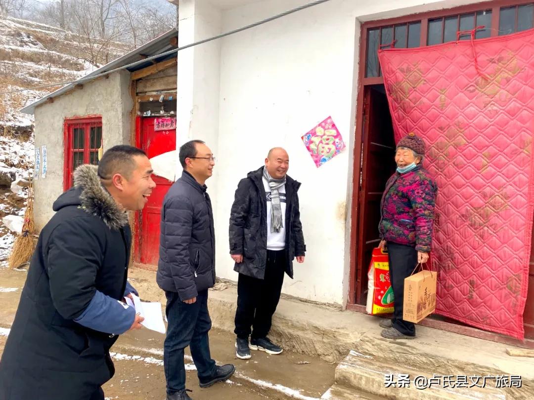 汤河老汤泉洗浴,汤峪温泉老年人疗养