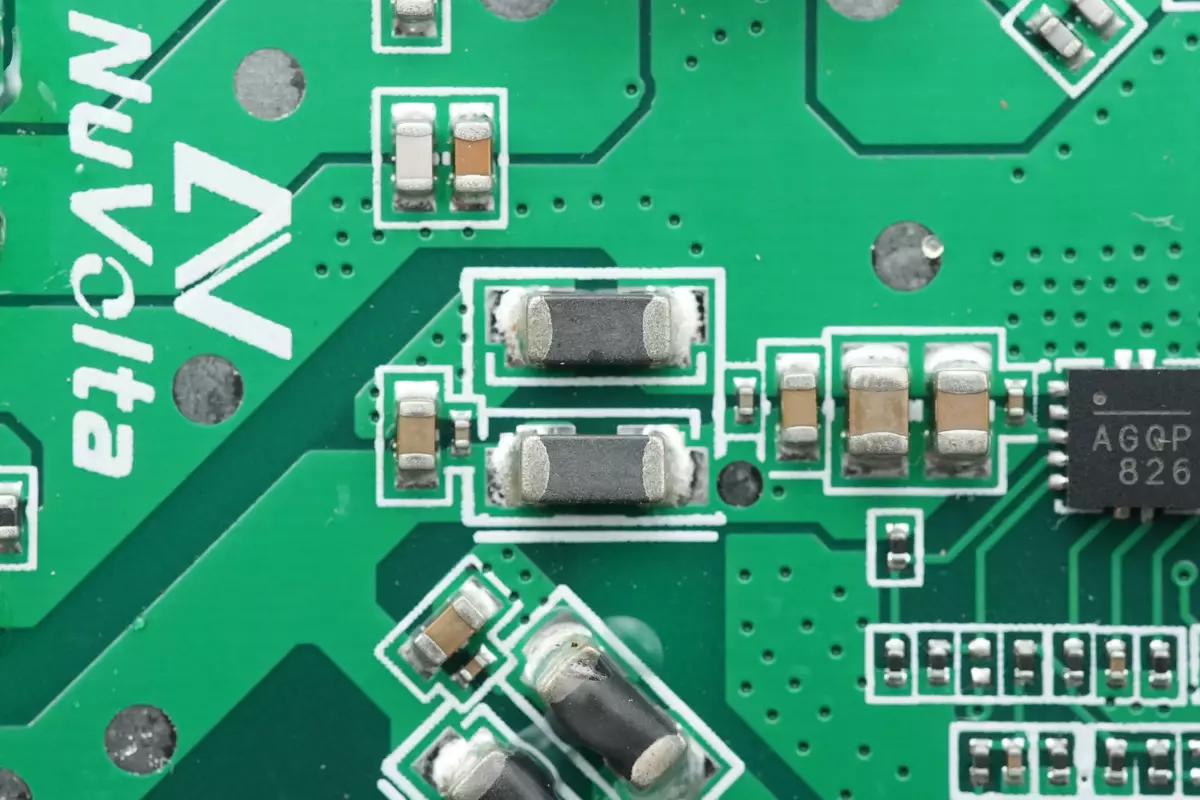 mophie双口充电器拆解,mophie车载充电器拆解