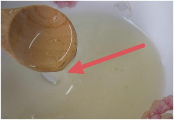 教你一招辨别蜂蜜方法,拉丝法判断蜂蜜的好坏