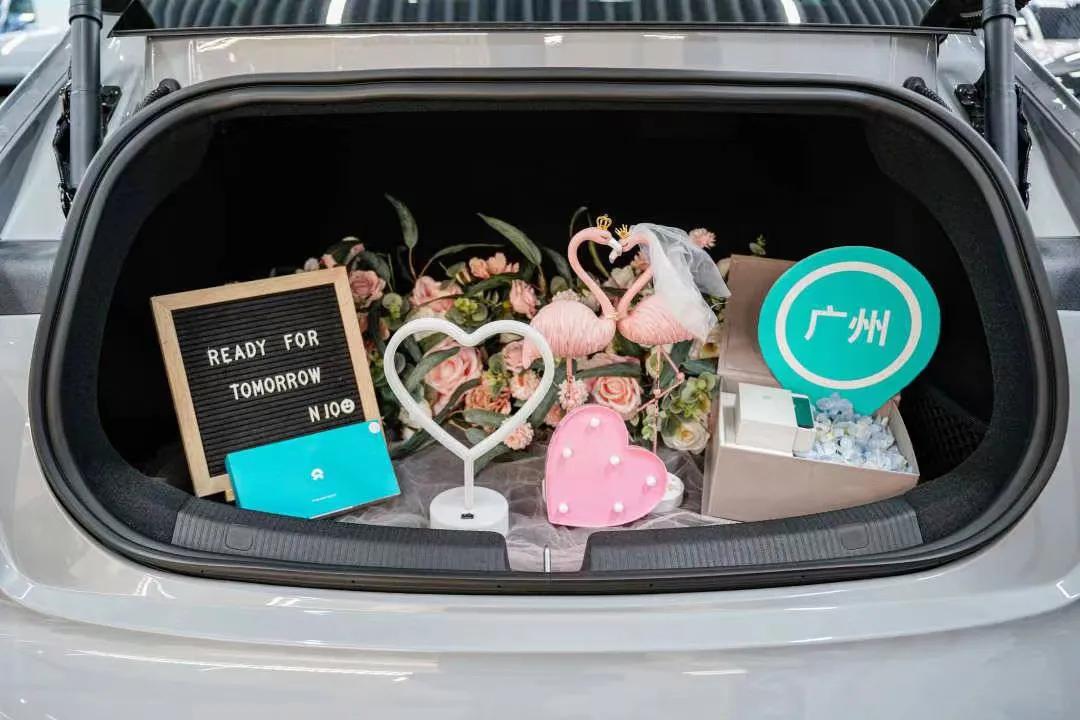 蔚来et5最新最佳购车方案,终身免费换电的车型