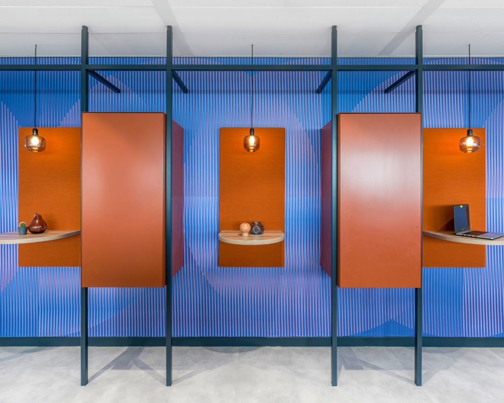 2023年潘通流行色rgb,cdrx4潘通调色板在哪里