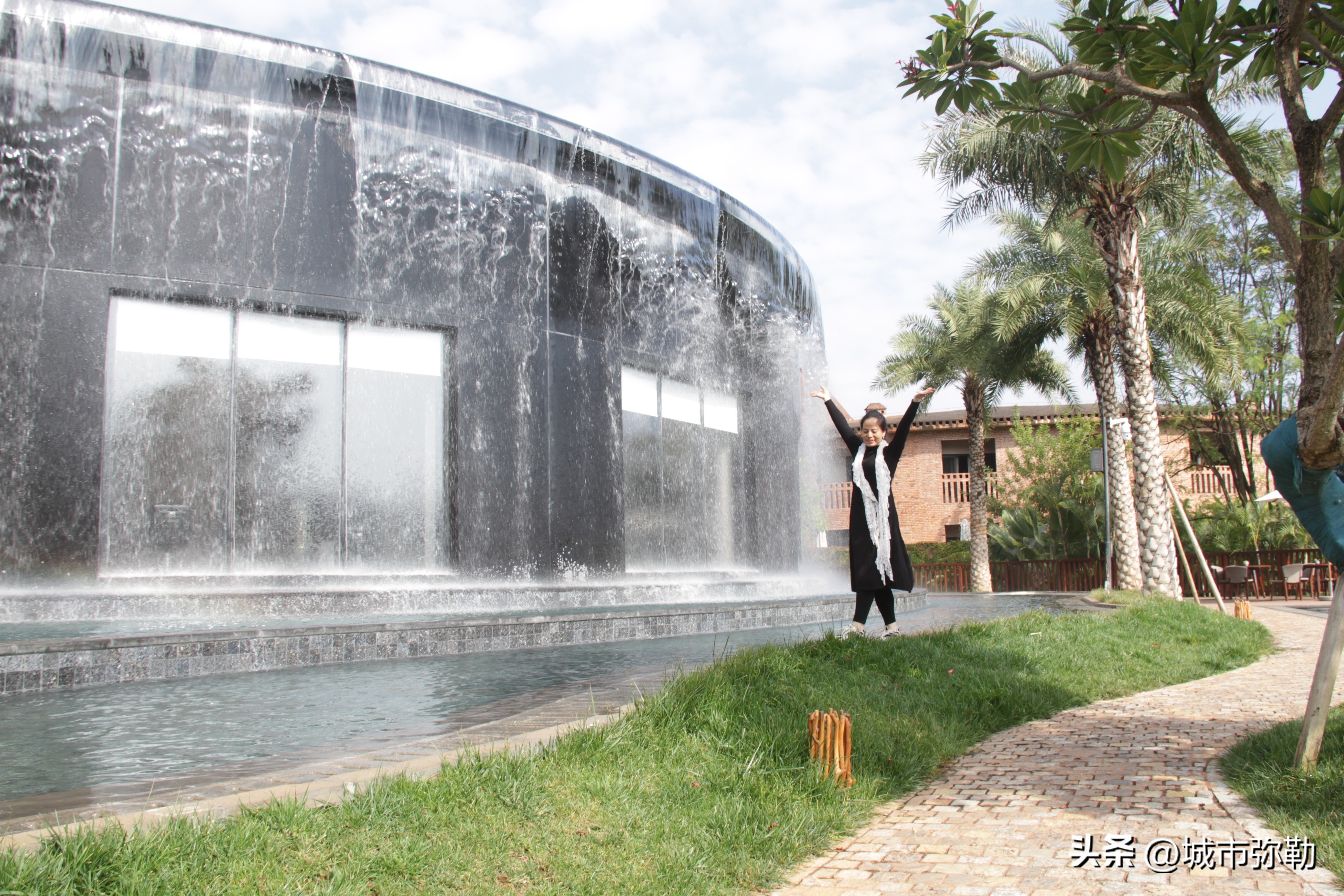 一个身家数亿的孝子马东升