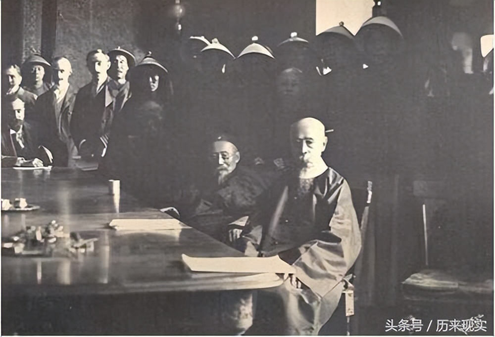 日本历史上臣服过中国吗 (日本在其他朝代怎么不敢入侵)