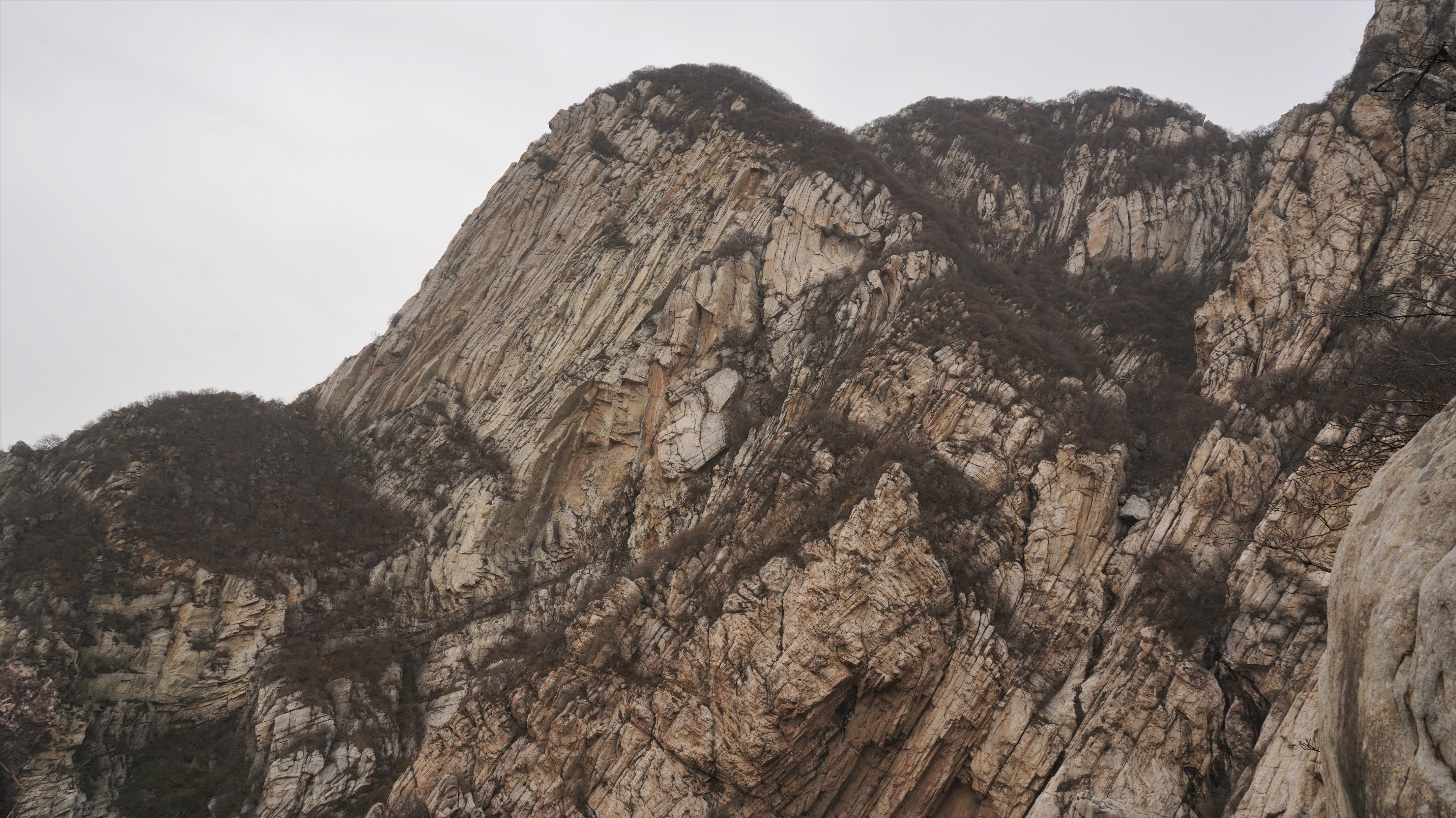 嵩山少林寺几级景区,中岳嵩山和少林寺是一个景区吗