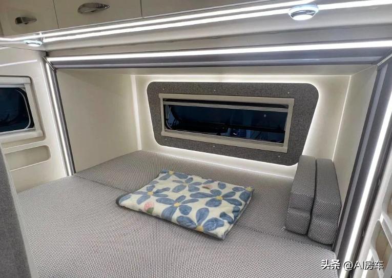 新款房车6座,房车6.5t最新款