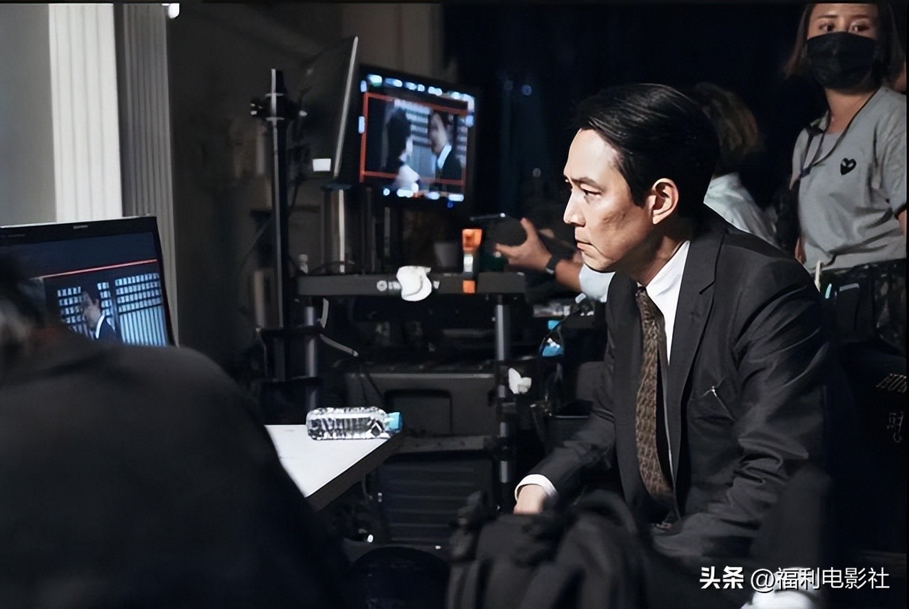 男神又出王炸作品！深扒自己国家总统的黑历史，不愧是韩国电影