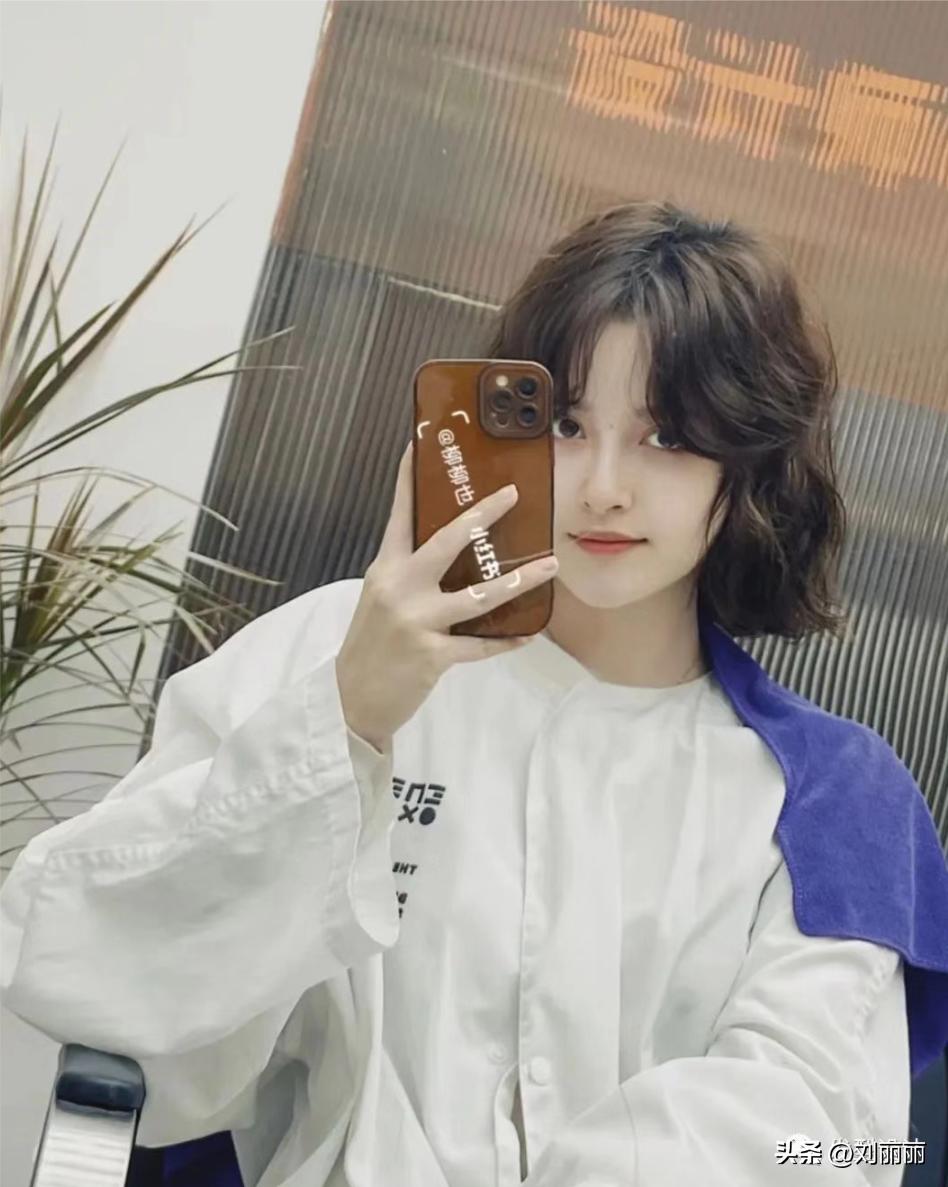 一分钟就能搞定的流行发型太美了,最适合剪的20款发型